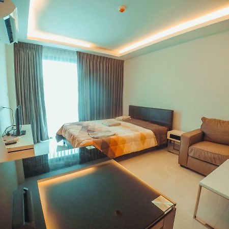 Club Royal Suites Pattaya Ngoại thất bức ảnh