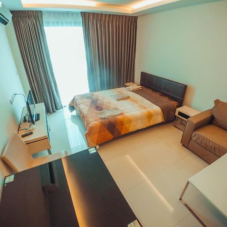 Club Royal Suites Pattaya Ngoại thất bức ảnh