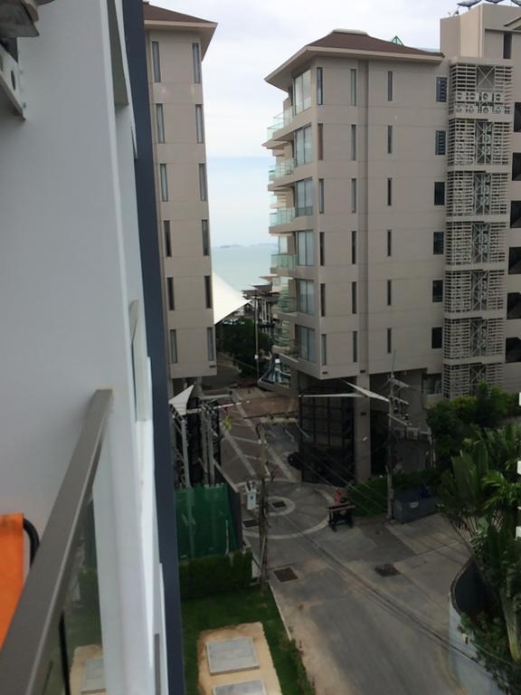 Club Royal Suites Pattaya Ngoại thất bức ảnh
