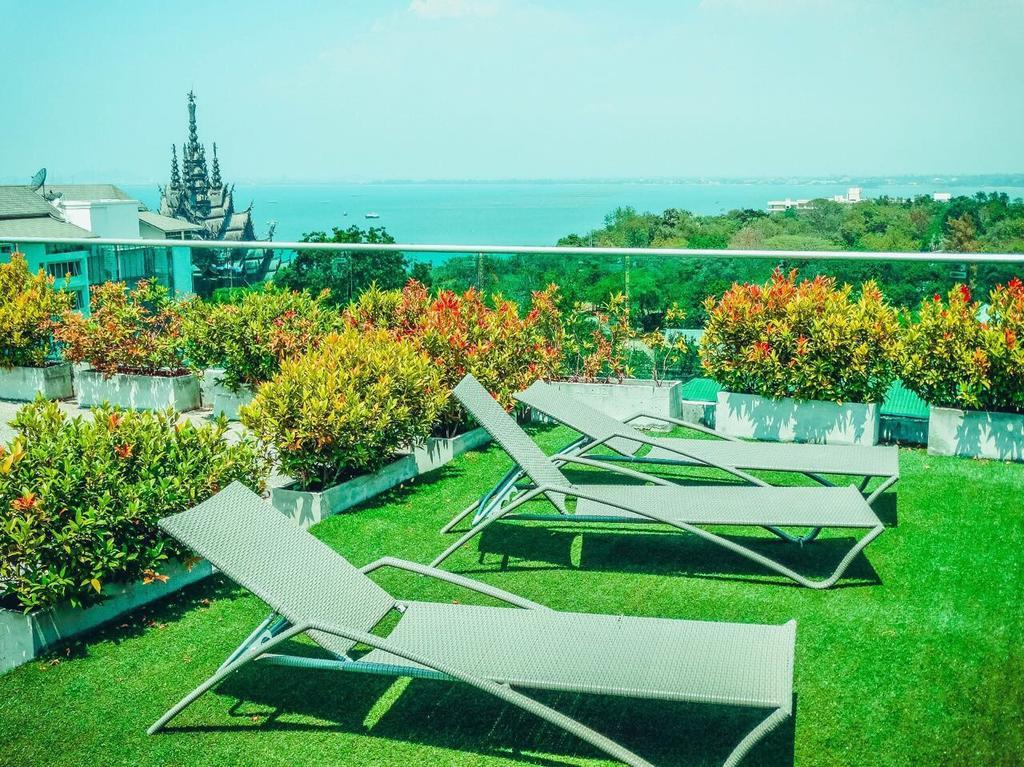 Club Royal Suites Pattaya Ngoại thất bức ảnh