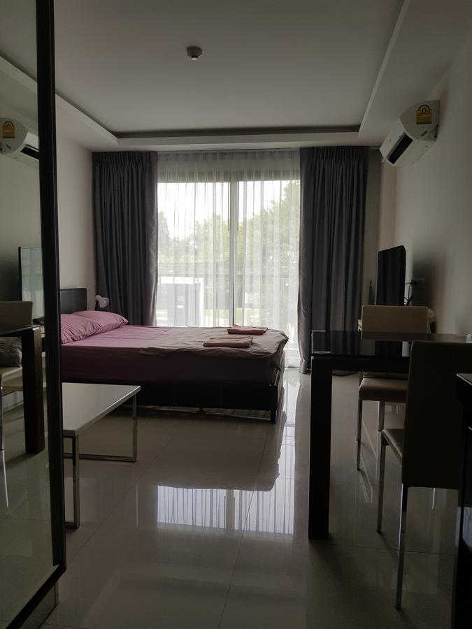 Club Royal Suites Pattaya Ngoại thất bức ảnh