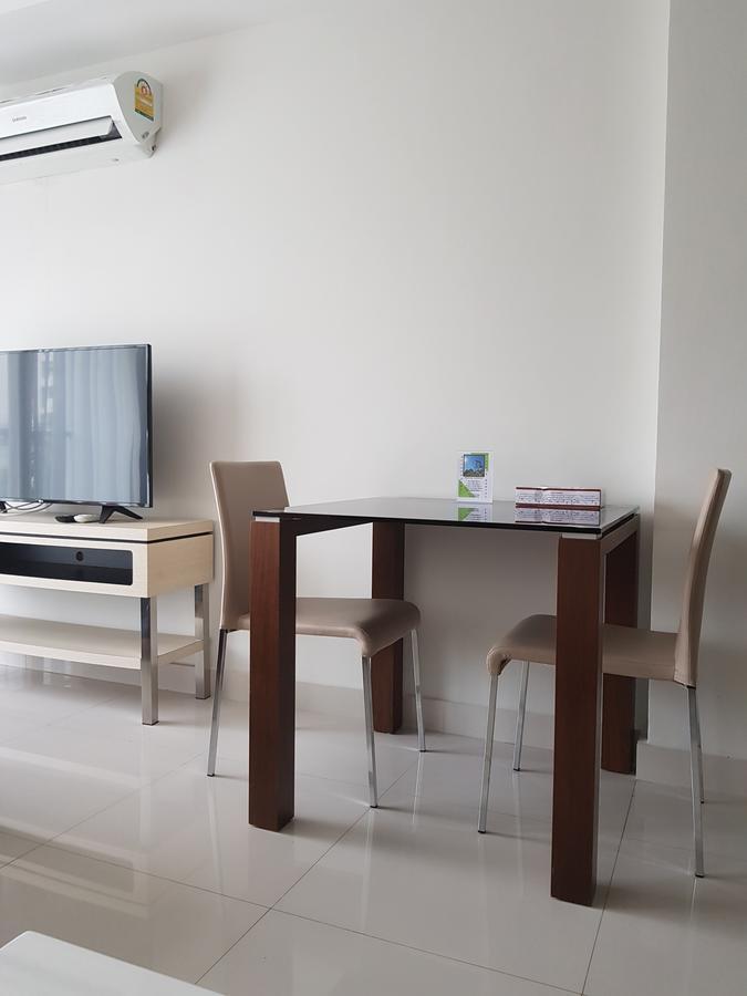 Club Royal Suites Pattaya Ngoại thất bức ảnh