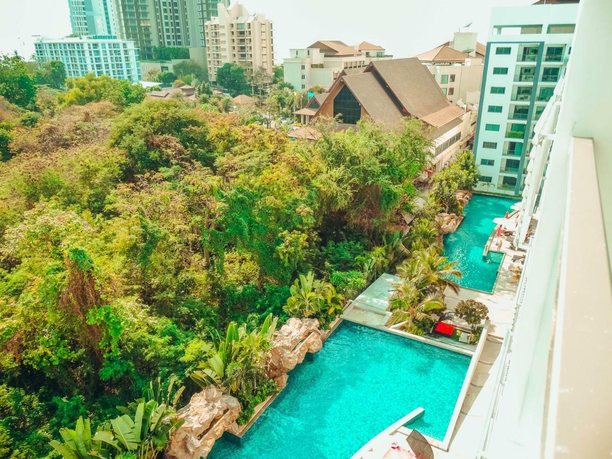 Club Royal Suites Pattaya Ngoại thất bức ảnh